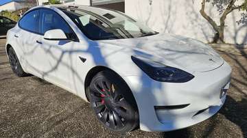 Performance Dual Motor awd