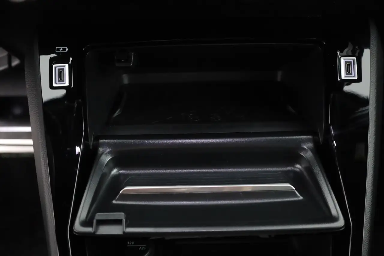Peugeot 2008 GT 1.2 Hybrid 145 Aut. LED ACC Navi, миниатюра 13