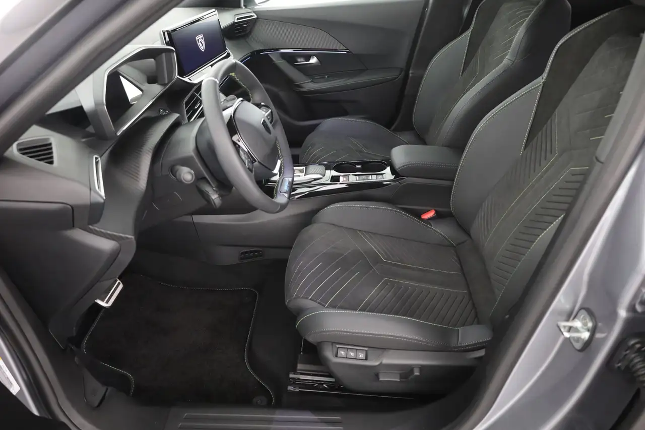Peugeot 2008 GT 1.2 Hybrid 145 Aut. LED ACC Navi, миниатюра 22
