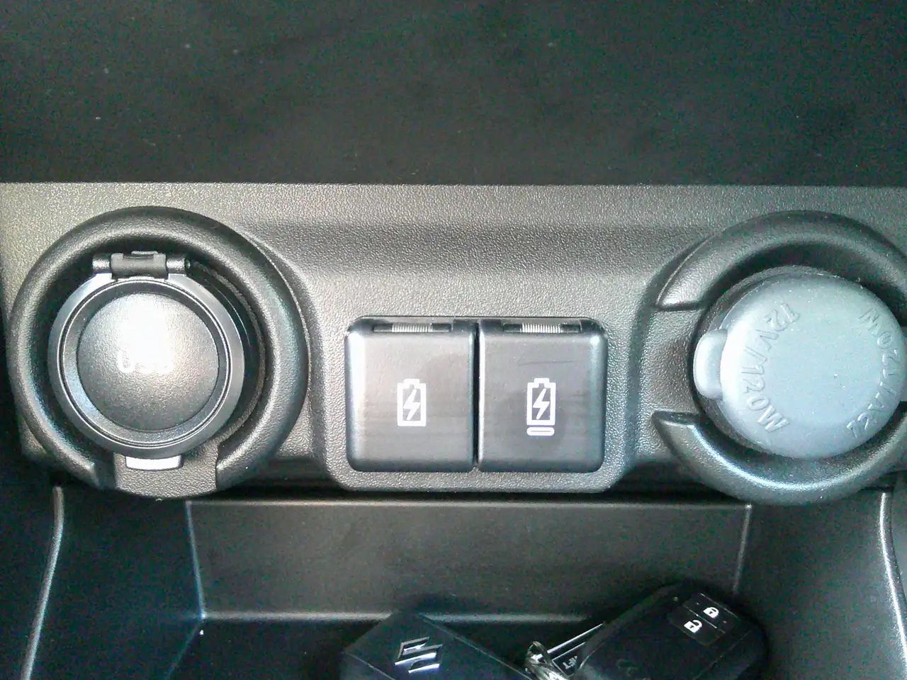 Suzuki Swift 2025 — фото 17