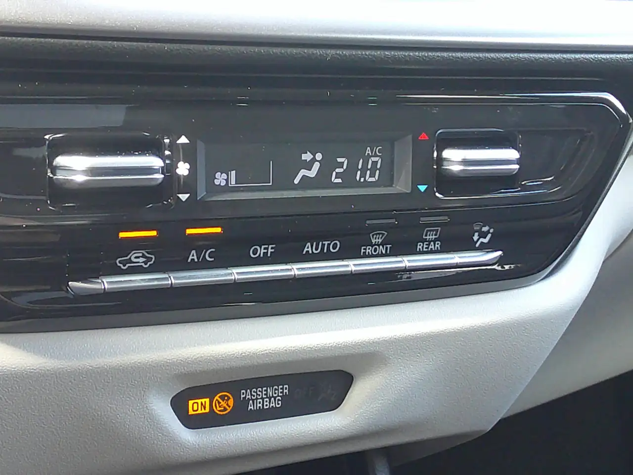 Suzuki Swift 2025 — фото 19