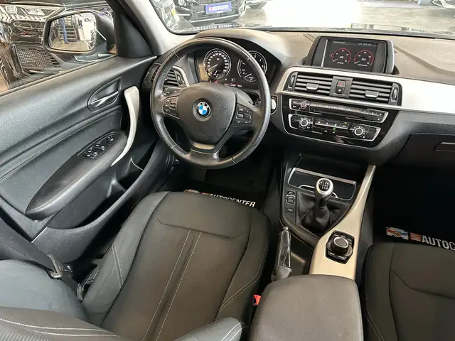BMW 1 Series view 25
