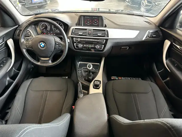 BMW 1 Series view 6