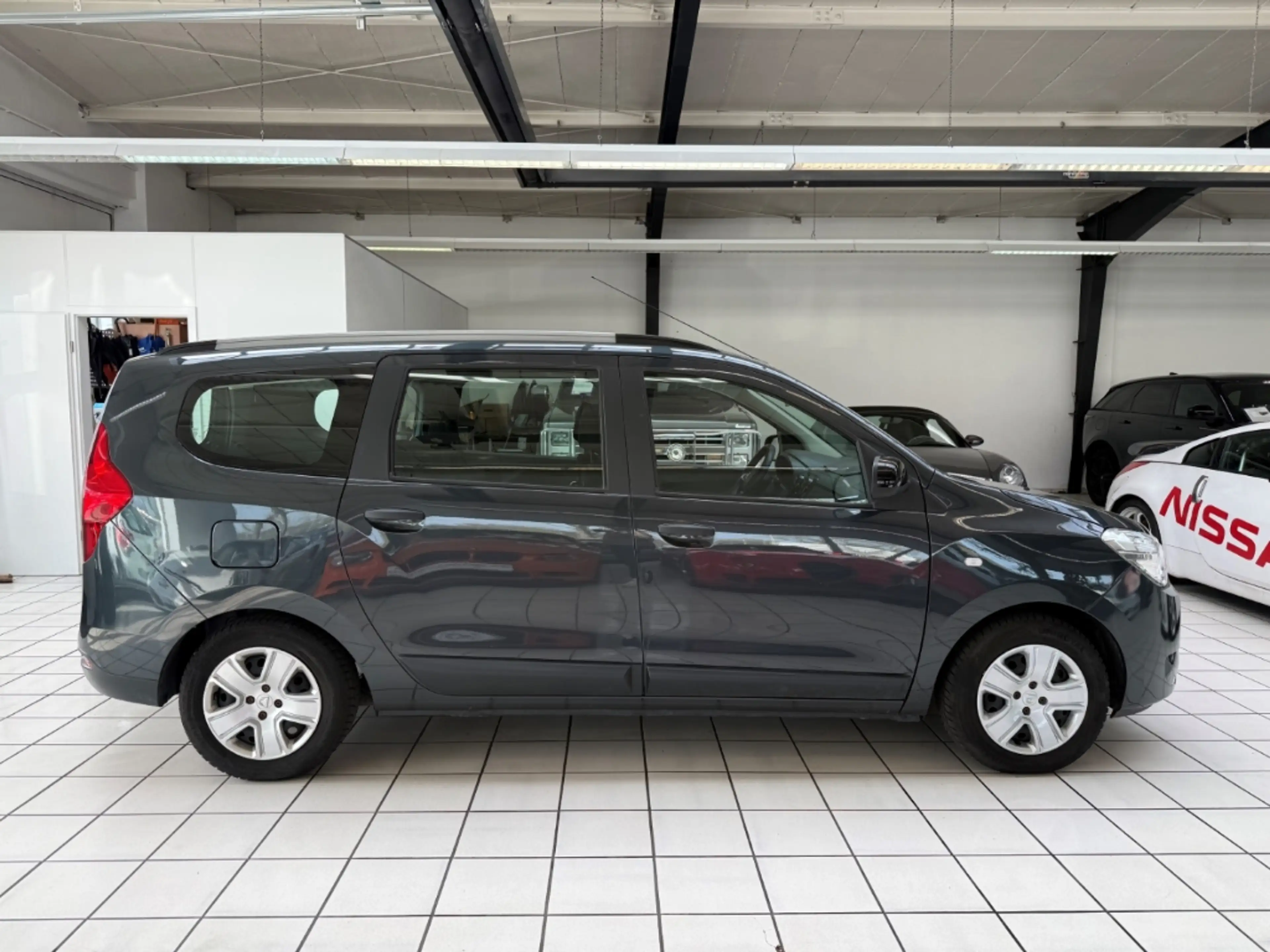 Dacia Lodgy Comfort 1.Hand Temp Berganfahrass. GA Speedlimiter — photo 4