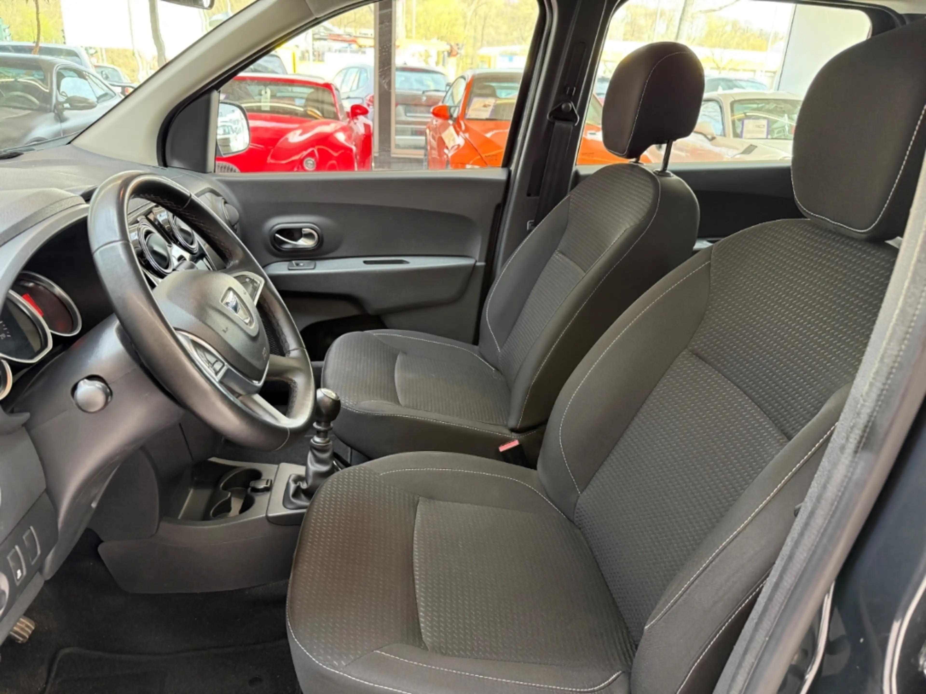 Dacia Lodgy Comfort 1.Hand Temp Berganfahrass. GA Speedlimiter — photo 12