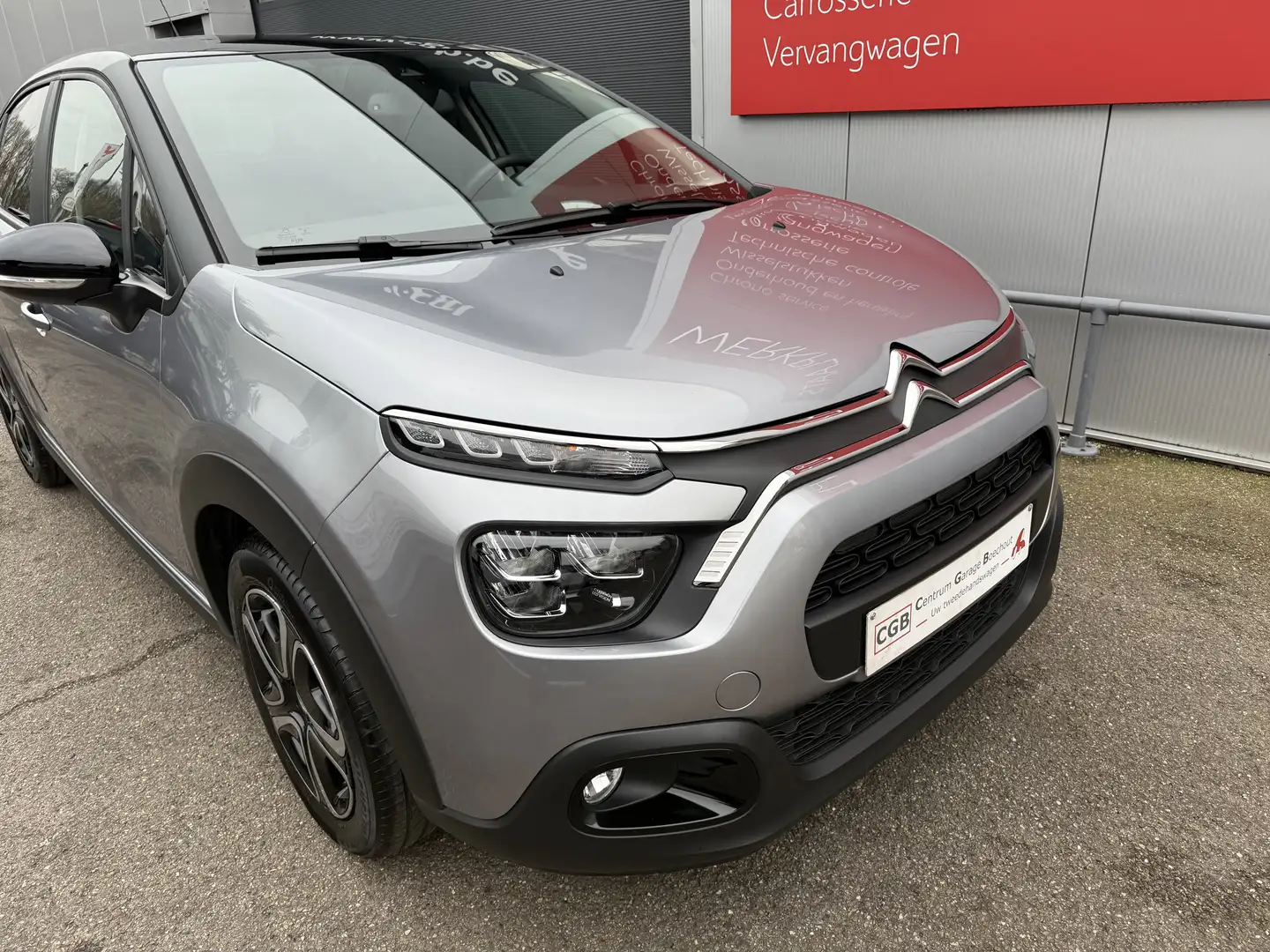 Citroen C3 12PureTech 82pk Grijs - 2