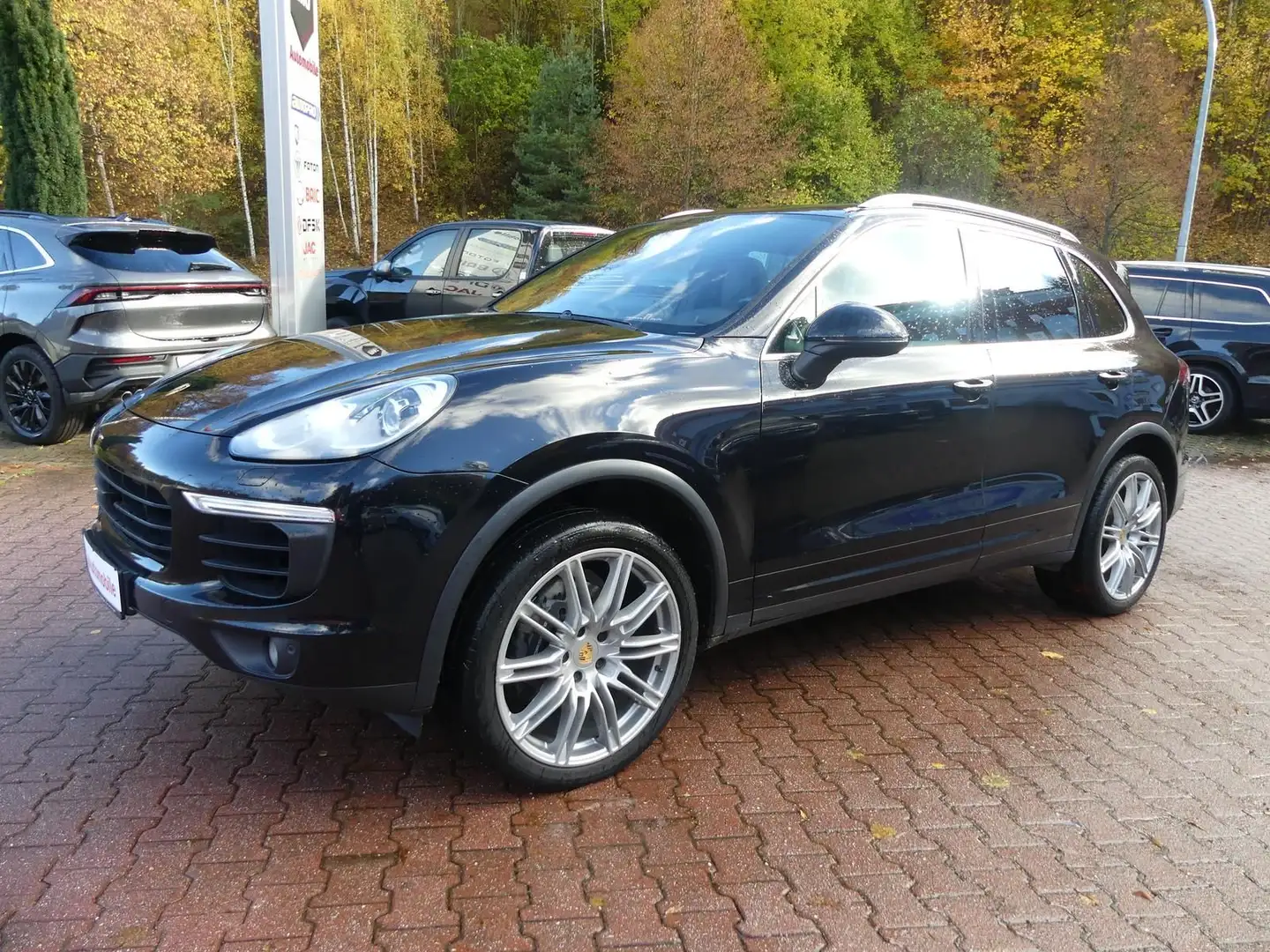 Porsche Cayenne 3.0*Leder*Klima*SHZ*Sitzbel.*Kam*Pano Schwarz - 1
