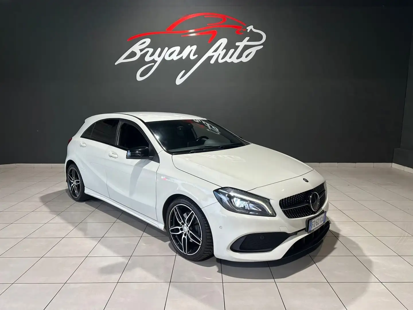 Mercedes-Benz A 200 d Sport 4matic auto Bianco - 2