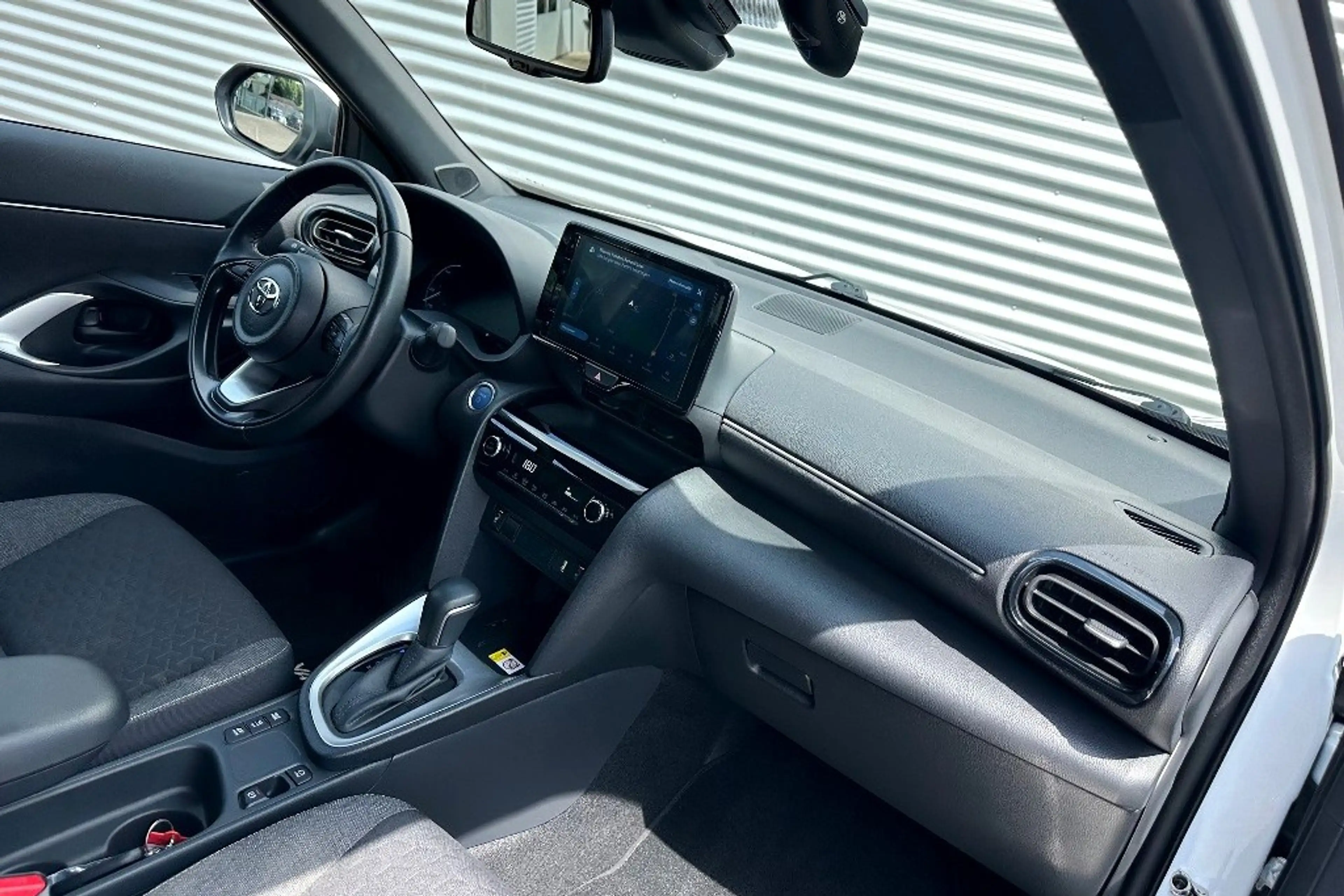 Toyota Yaris Cross 1.5 Hybrid Dynamic Safety + Winter-Pakket — photo 13