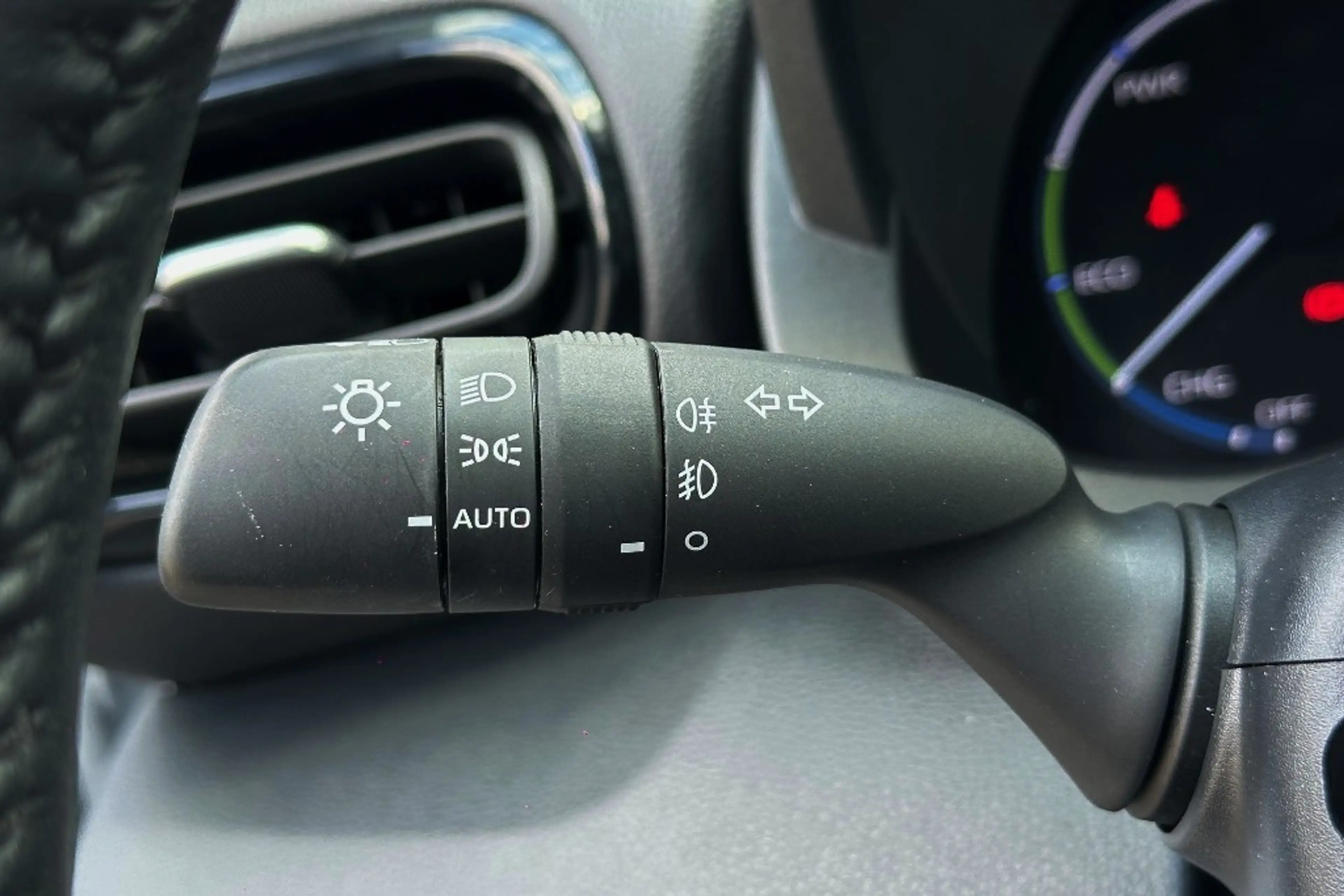 Toyota Yaris Cross 1.5 Hybrid Dynamic Safety + Winter-Pakket — photo 21