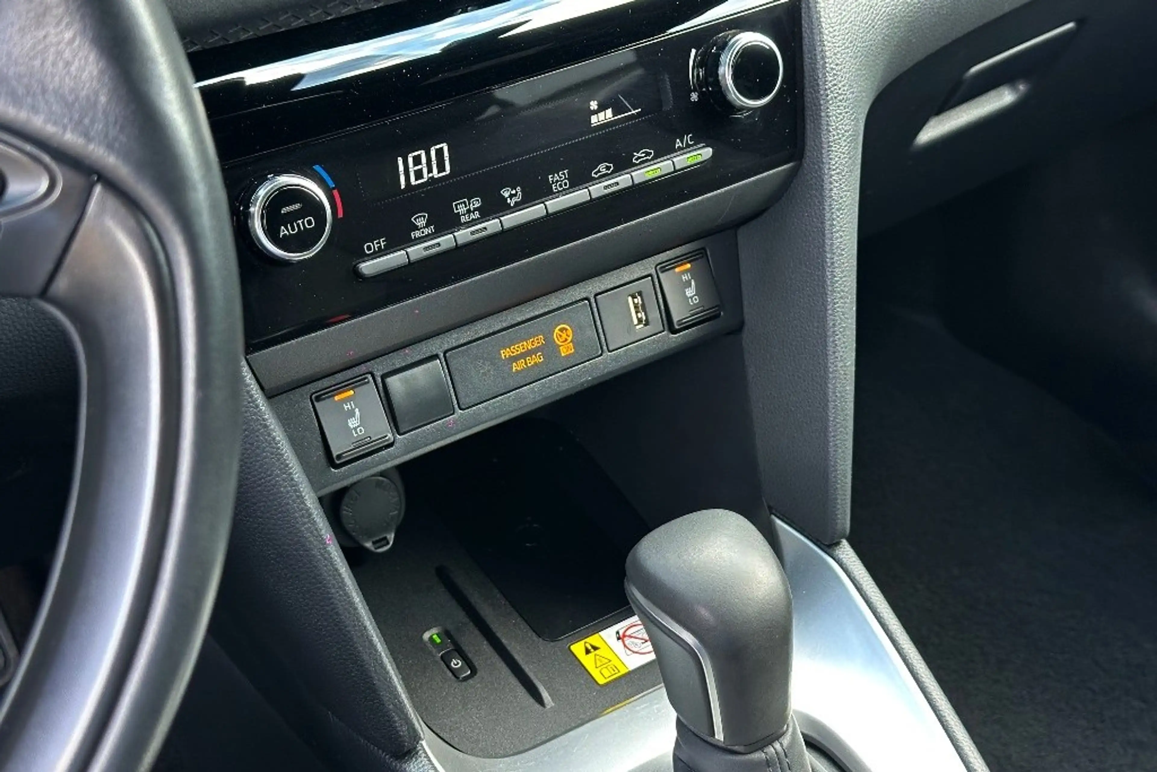 Toyota Yaris Cross 1.5 Hybrid Dynamic Safety + Winter-Pakket — photo 23