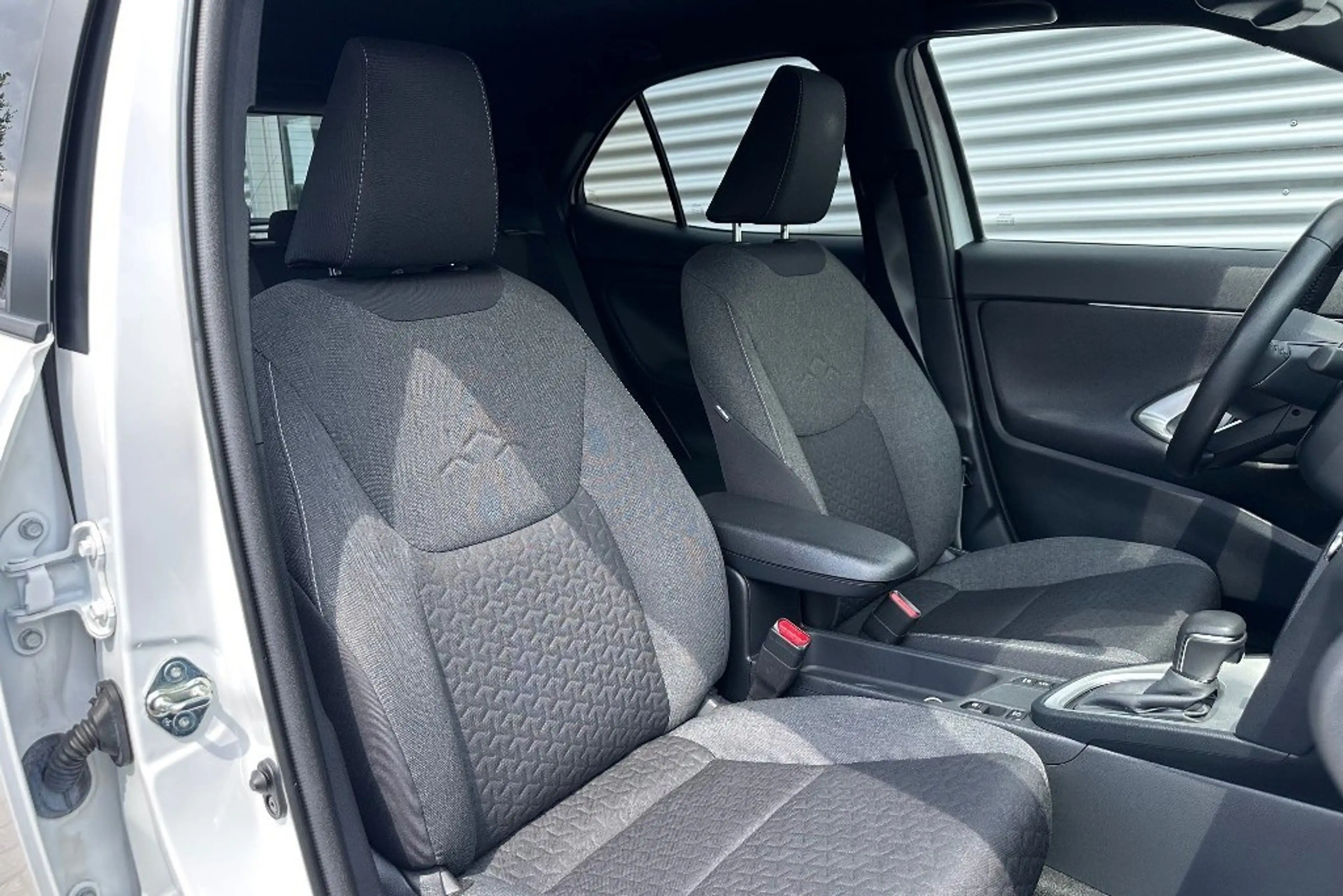 Toyota Yaris Cross 1.5 Hybrid Dynamic Safety + Winter-Pakket — photo 14