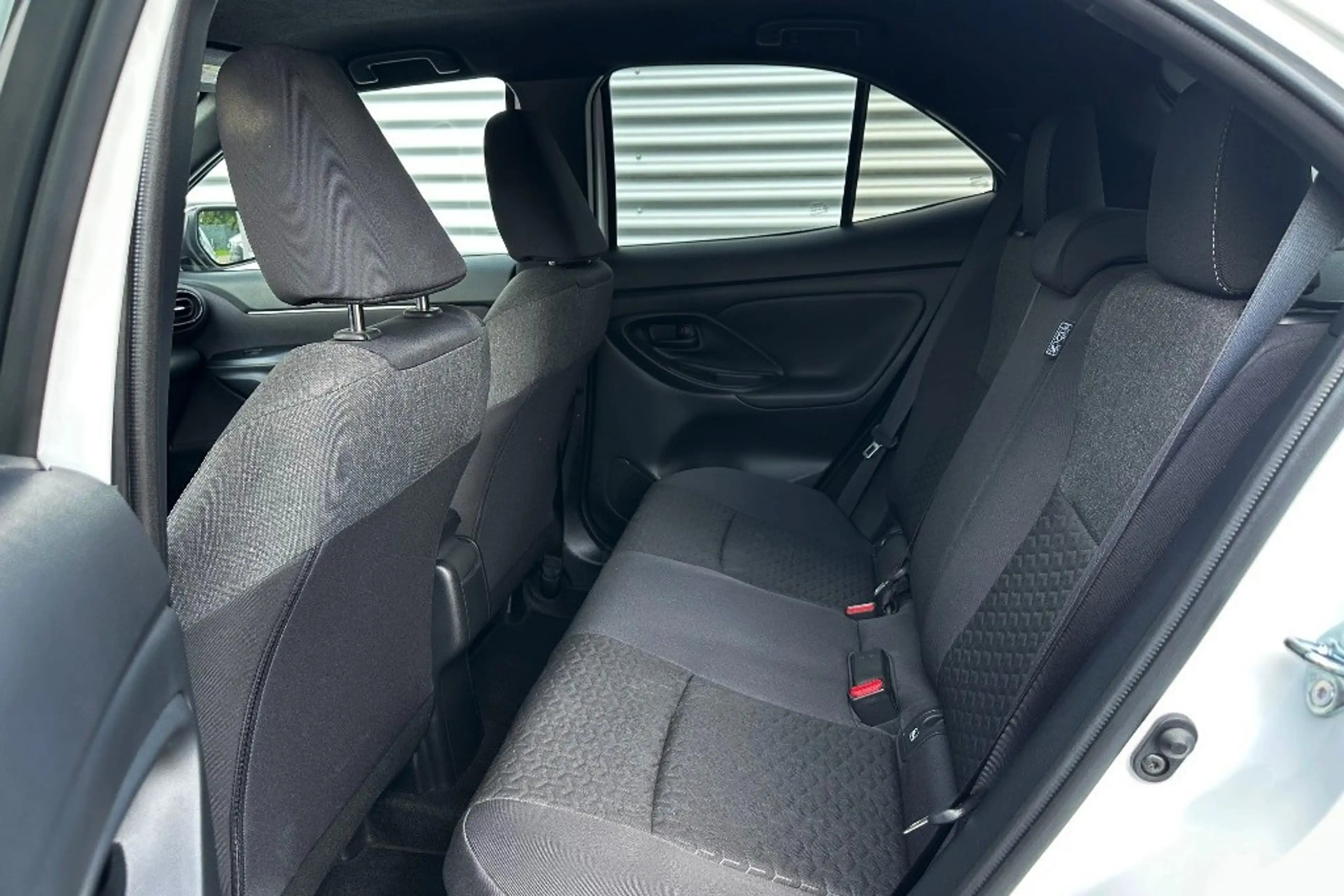 Toyota Yaris Cross 1.5 Hybrid Dynamic Safety + Winter-Pakket — photo 18
