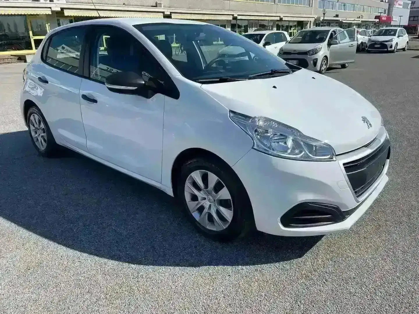 Peugeot 208 BlueHDi 75 5 porte Van Active - 2 POSTI - N1 White - 2