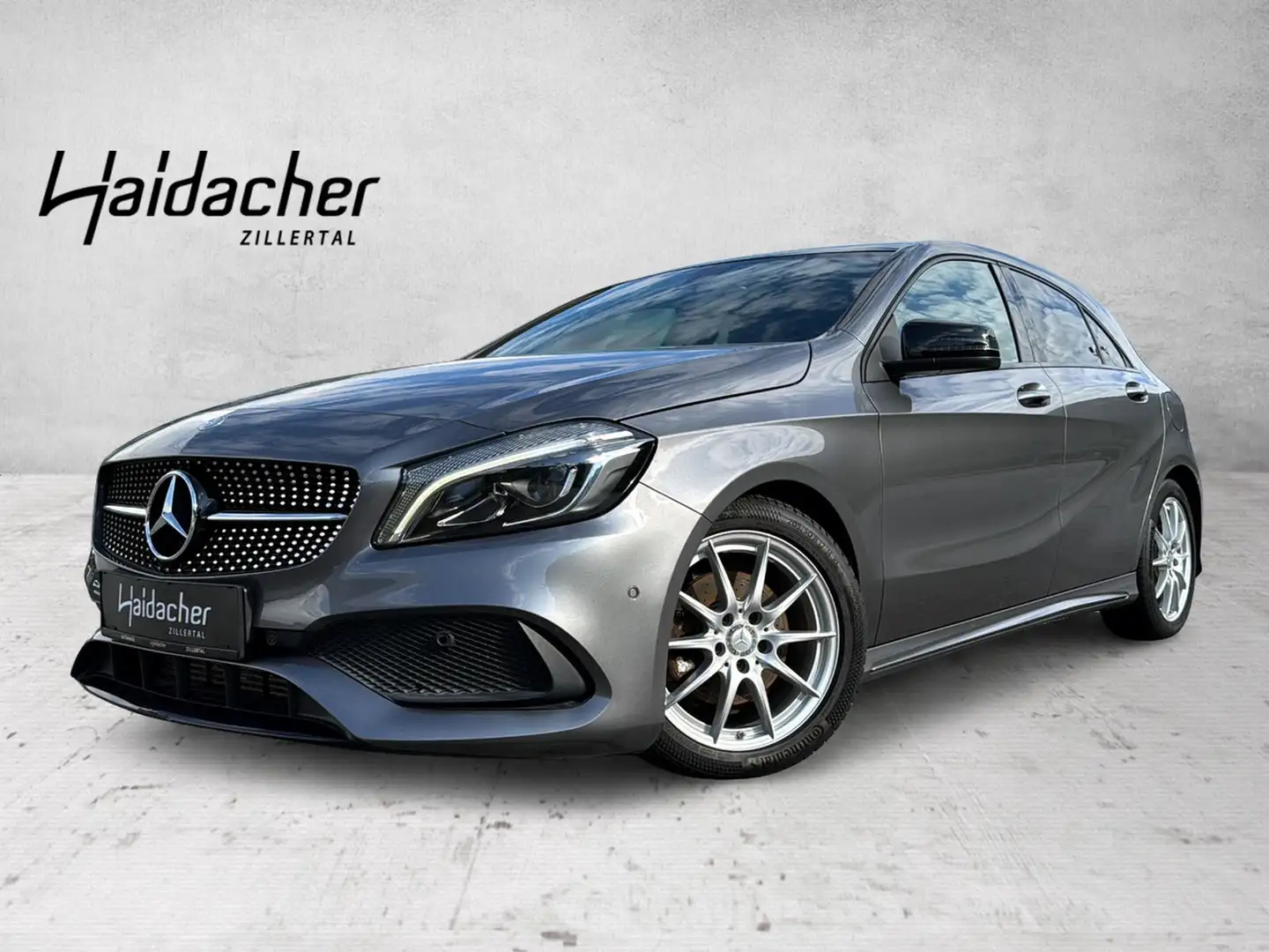 Mercedes-Benz A 200 d 4MATIC AMG Line AMG Pano Night PTS Shz Grau - 2
