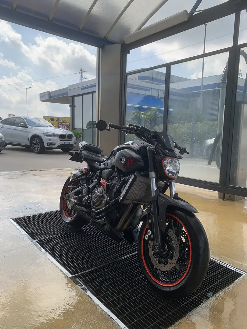 Yamaha MT-07 sportivo Nero - 1