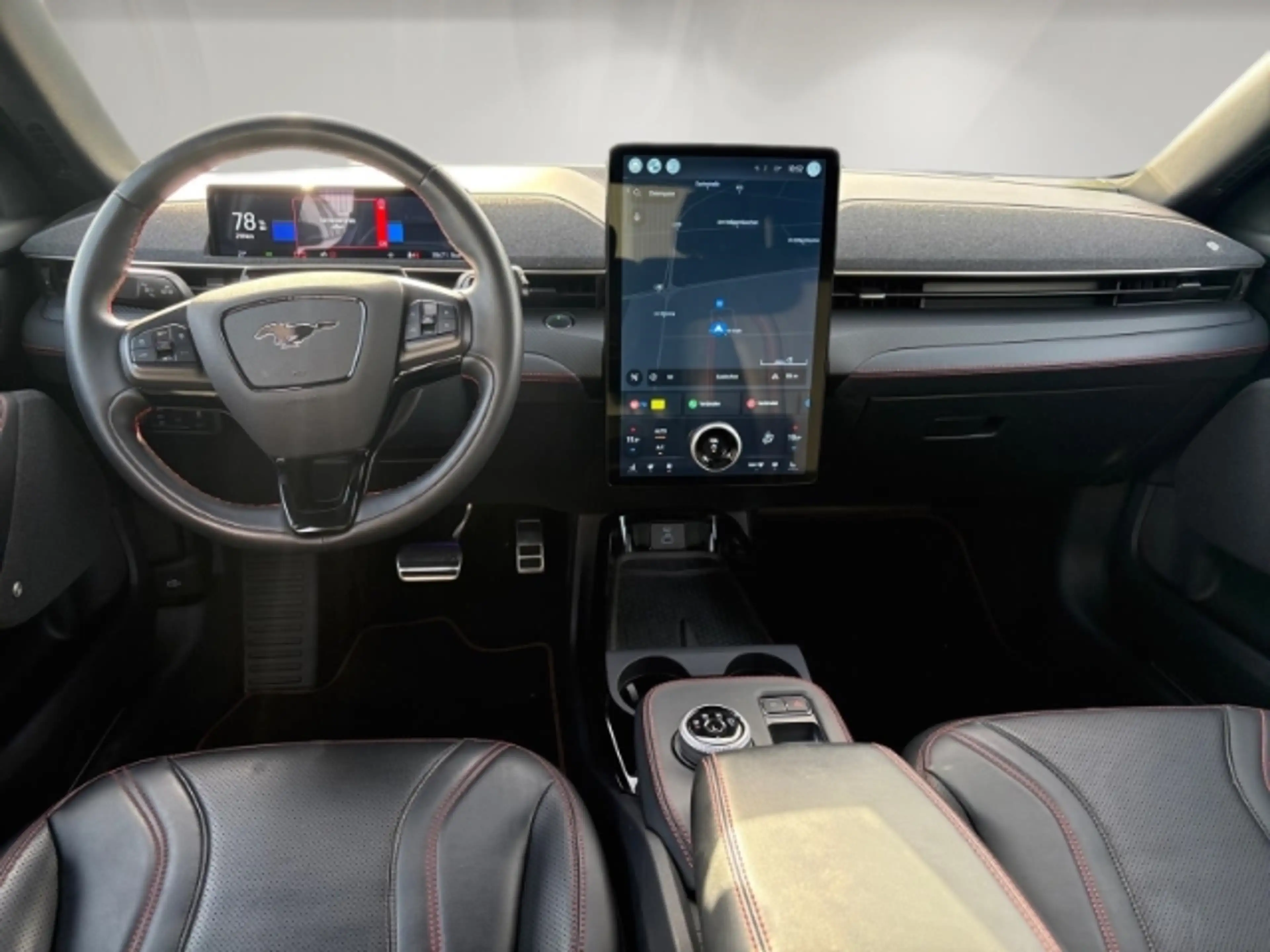 Ford Mustang Mach-E Premium AWD 75kWh *Technologie-Paket* — photo 13