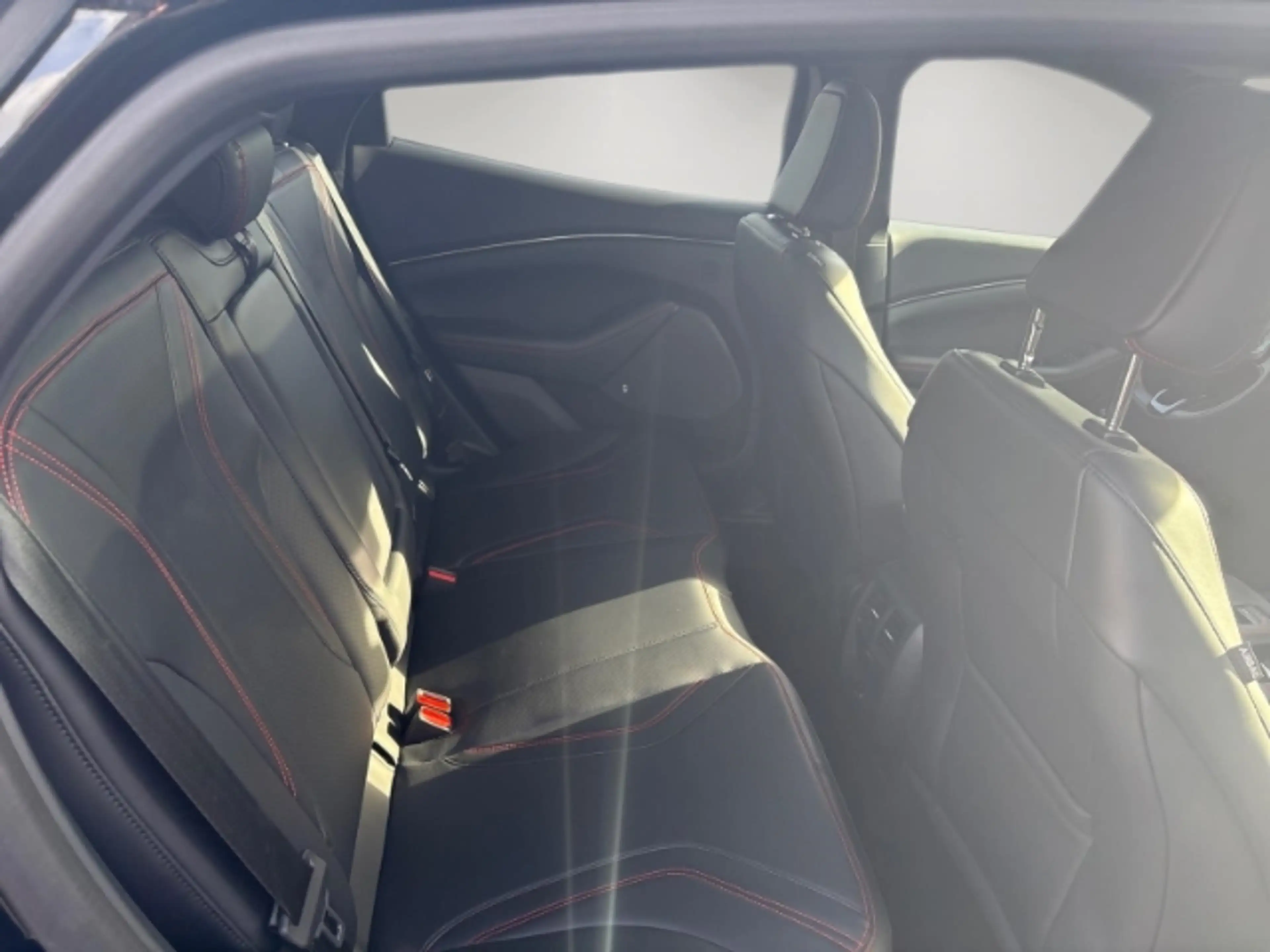 Ford Mustang Mach-E Premium AWD 75kWh *Technologie-Paket* — photo 15