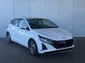 Hyundai i20 6 MT 100 PS  mHev 1.0 T-GDI Comfort / PDC m.Kam... Weiß - thumbnail 4