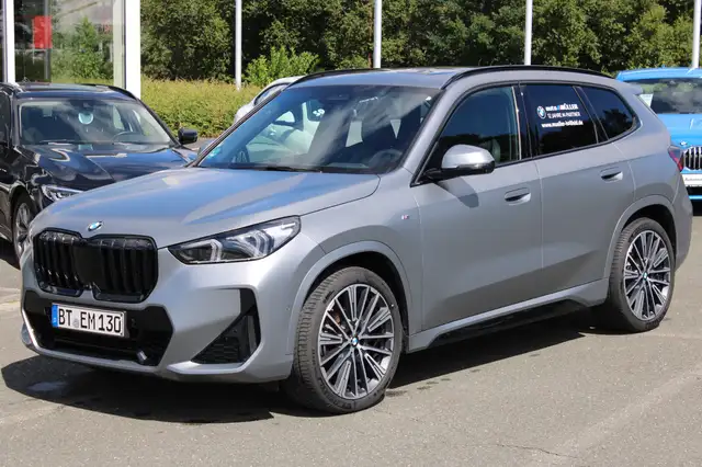BMW X1 view 2