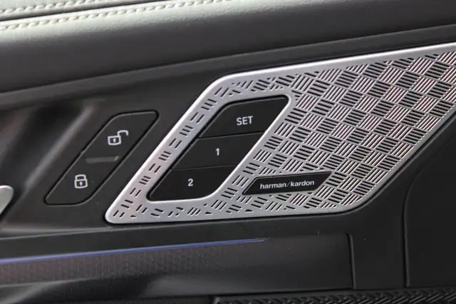BMW X1 view 12