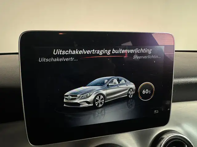 Mercedes-Benz Cla view 17