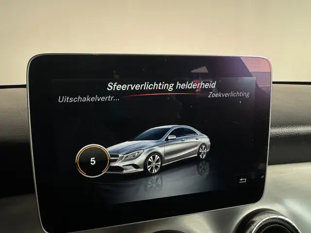 Mercedes-Benz Cla view 22