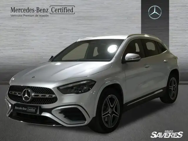 Mercedes-Benz GLA 250 250e