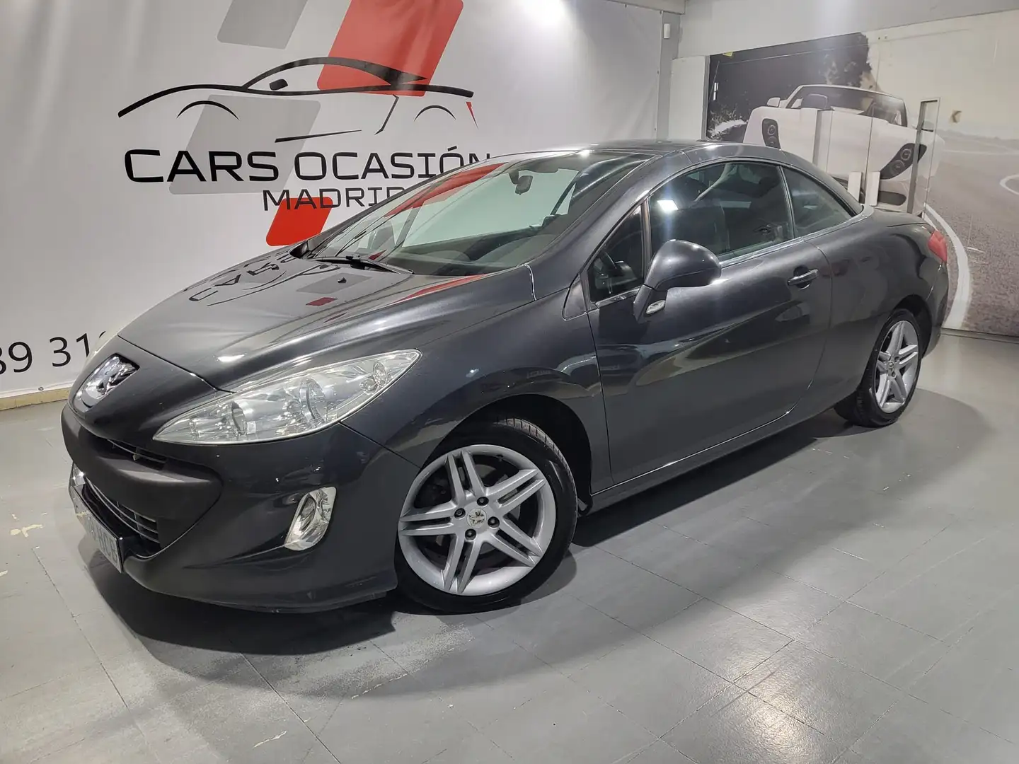 Peugeot 308 CC 2.0HDI Sport Pack Gris - 2