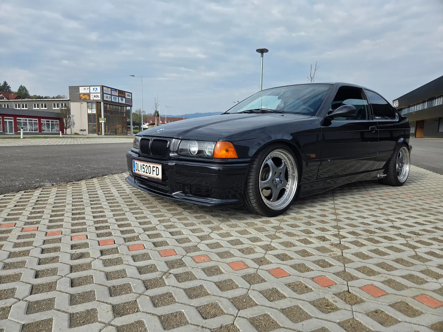 BMW 323 323i Coupé Sport-Edition Turbo Schwarz - 1