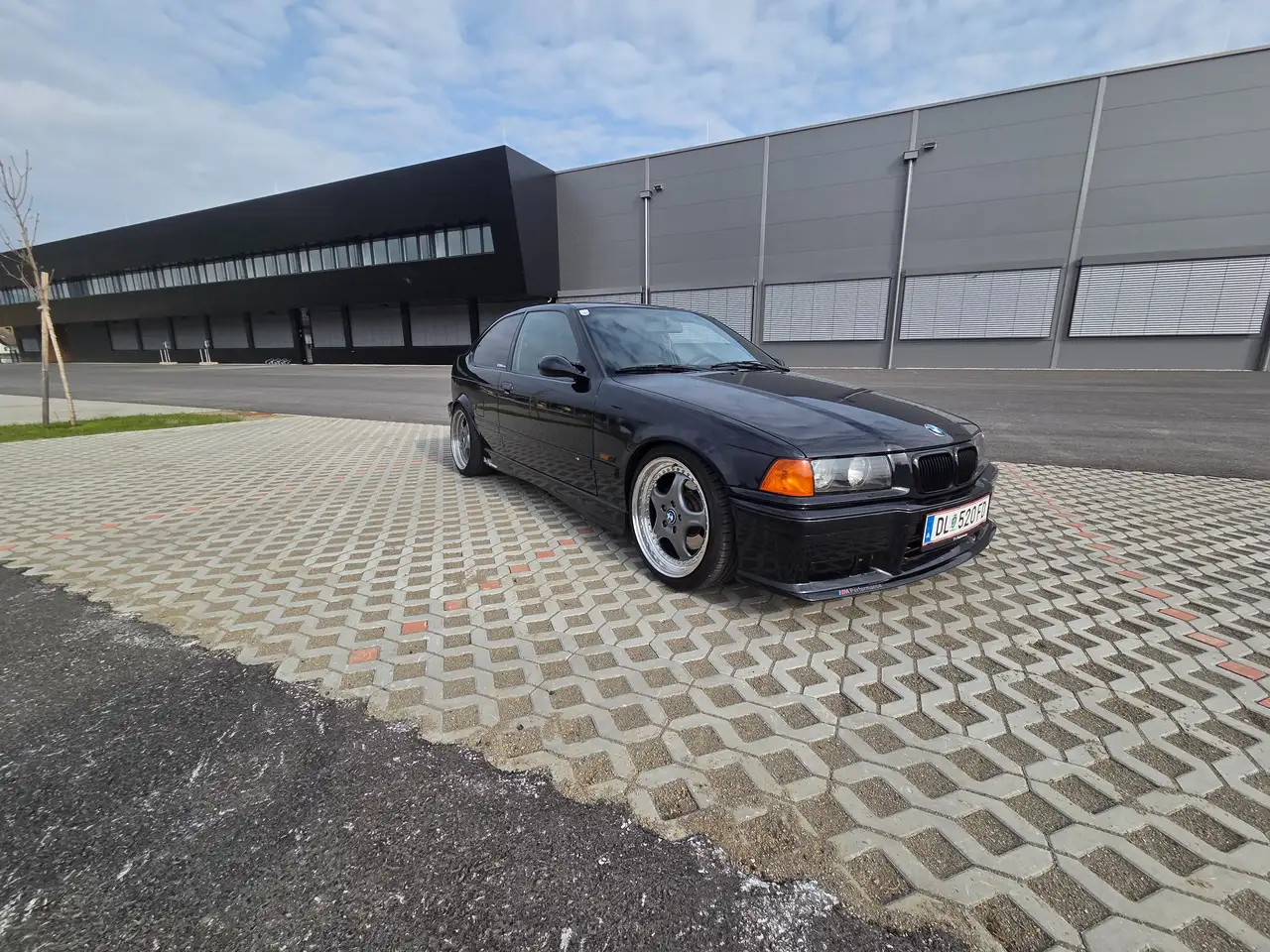 BMW 323i Coupé Sport-Edition Turbo, foto 6