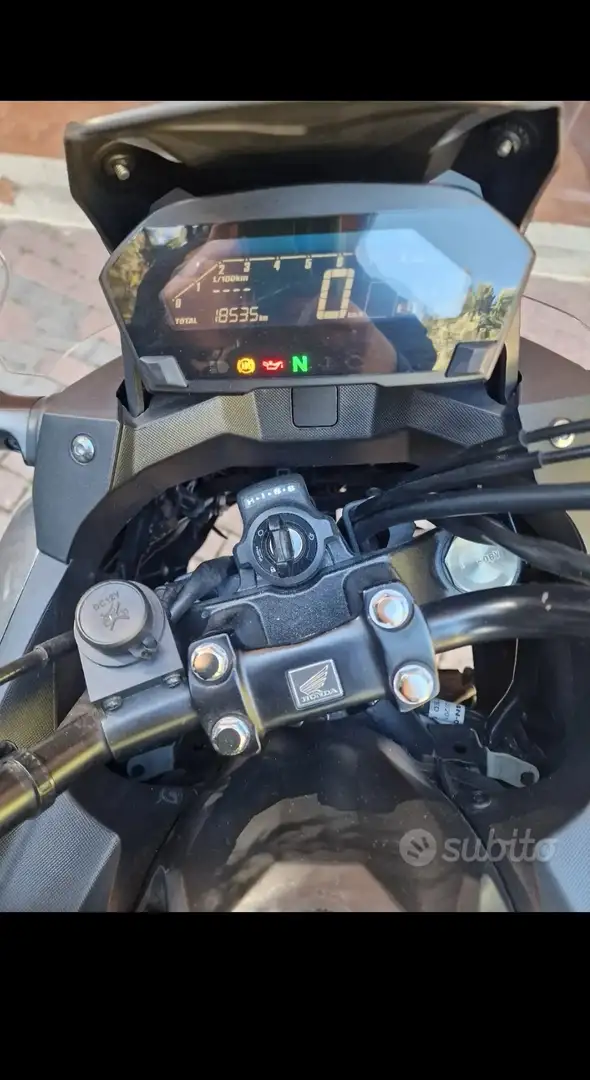 Honda NC 750 Ezüst - 1