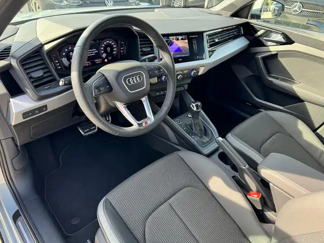 Audi A1 view 8