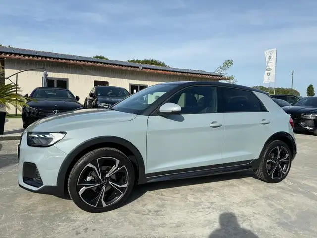 Audi A1 view 6