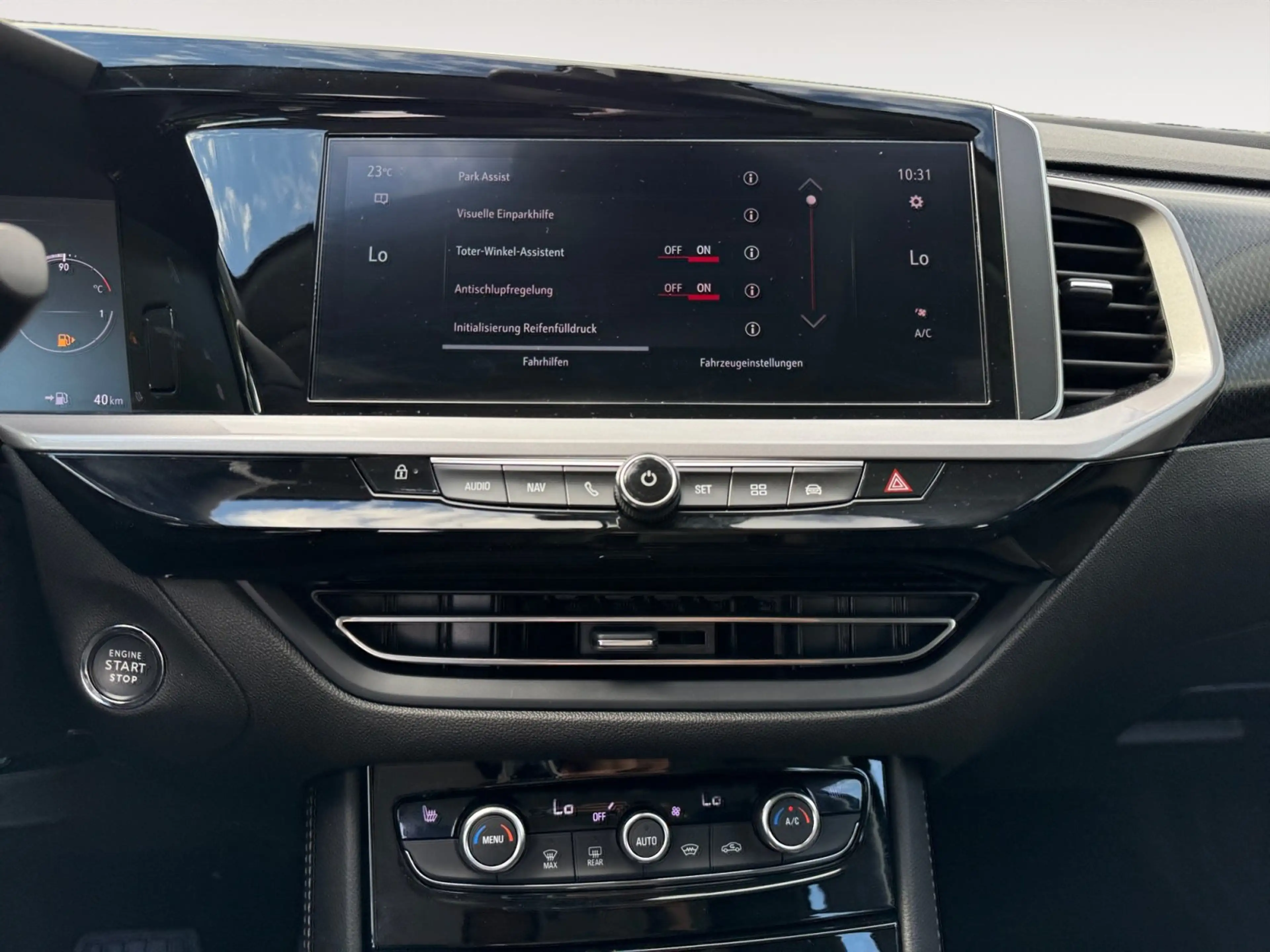 Opel Grandland 1.2 GS Line Allwetterreifen, Navi — photo 12
