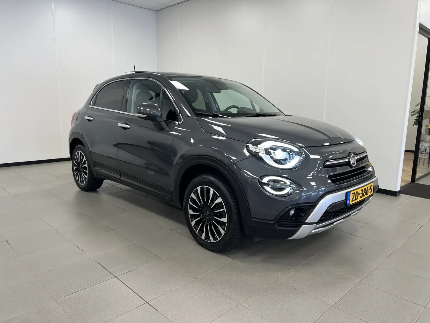 Fiat 500X Cross 1.3 GSE C. CROSS 150PK /AUTOMAAT / PANODAK / Grijs - 2