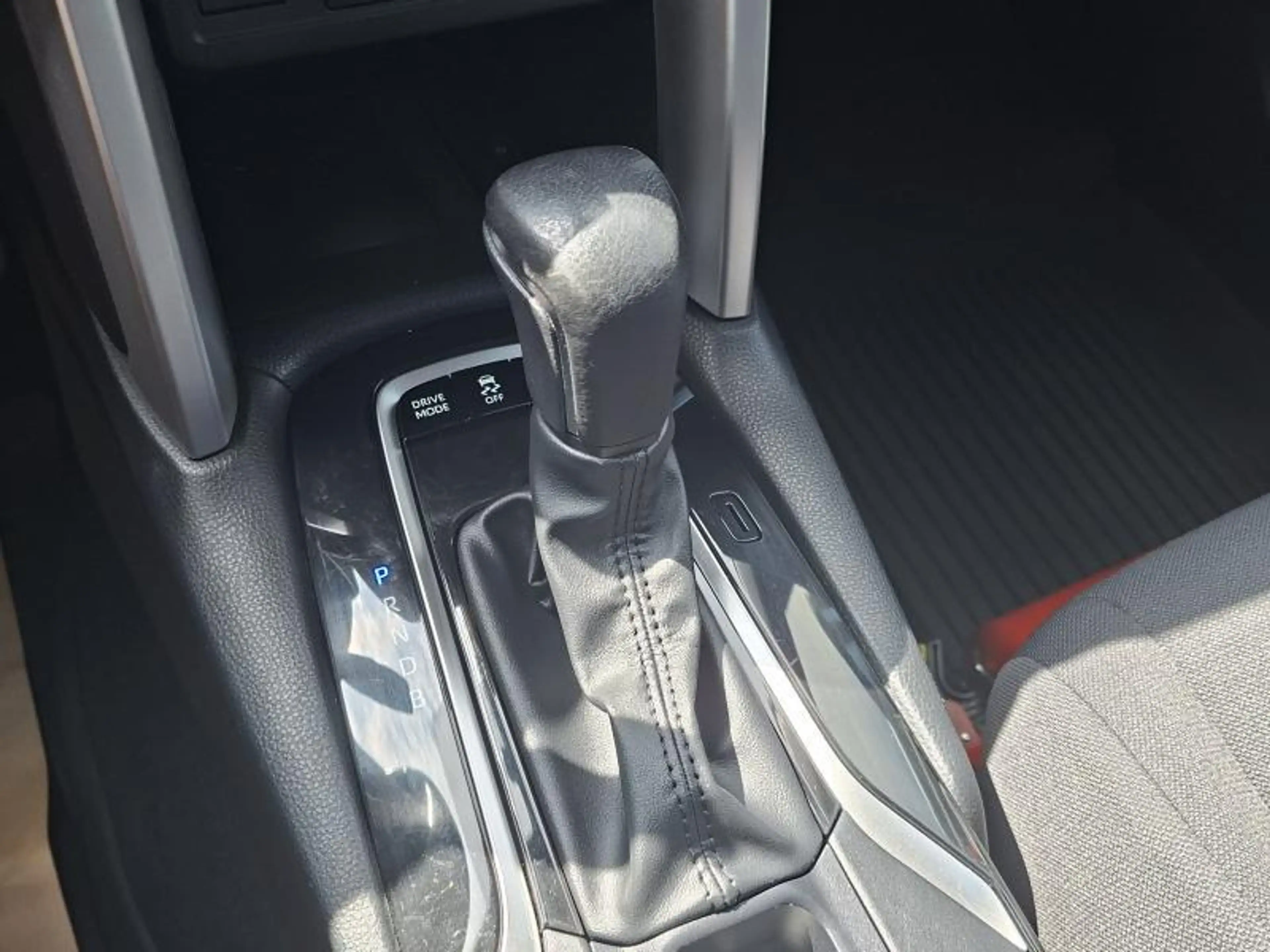 Toyota Corolla Cross STYLE — photo 5