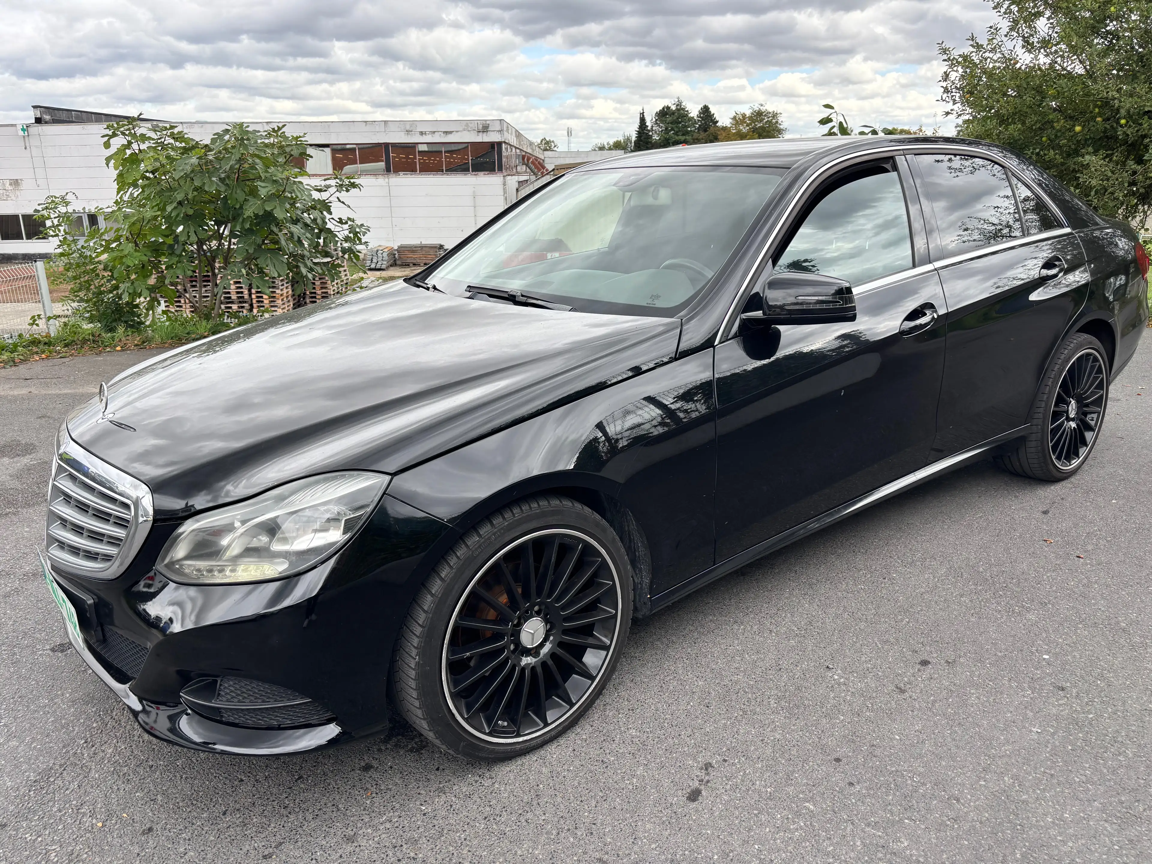 Mercedes-Benz E 200 E 200 BlueTEc — photo 2