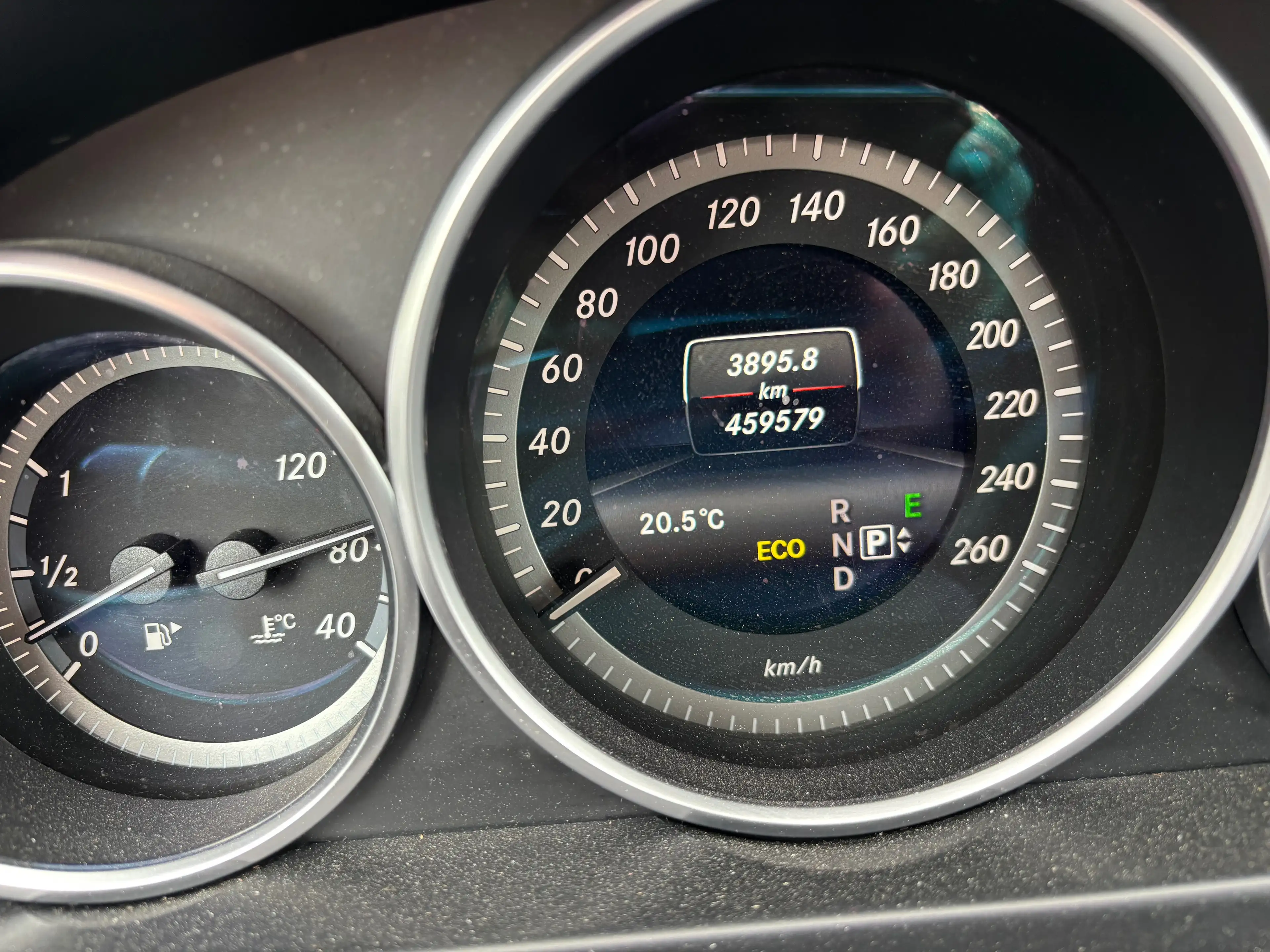 Mercedes-Benz E 200 E 200 BlueTEc — photo 13
