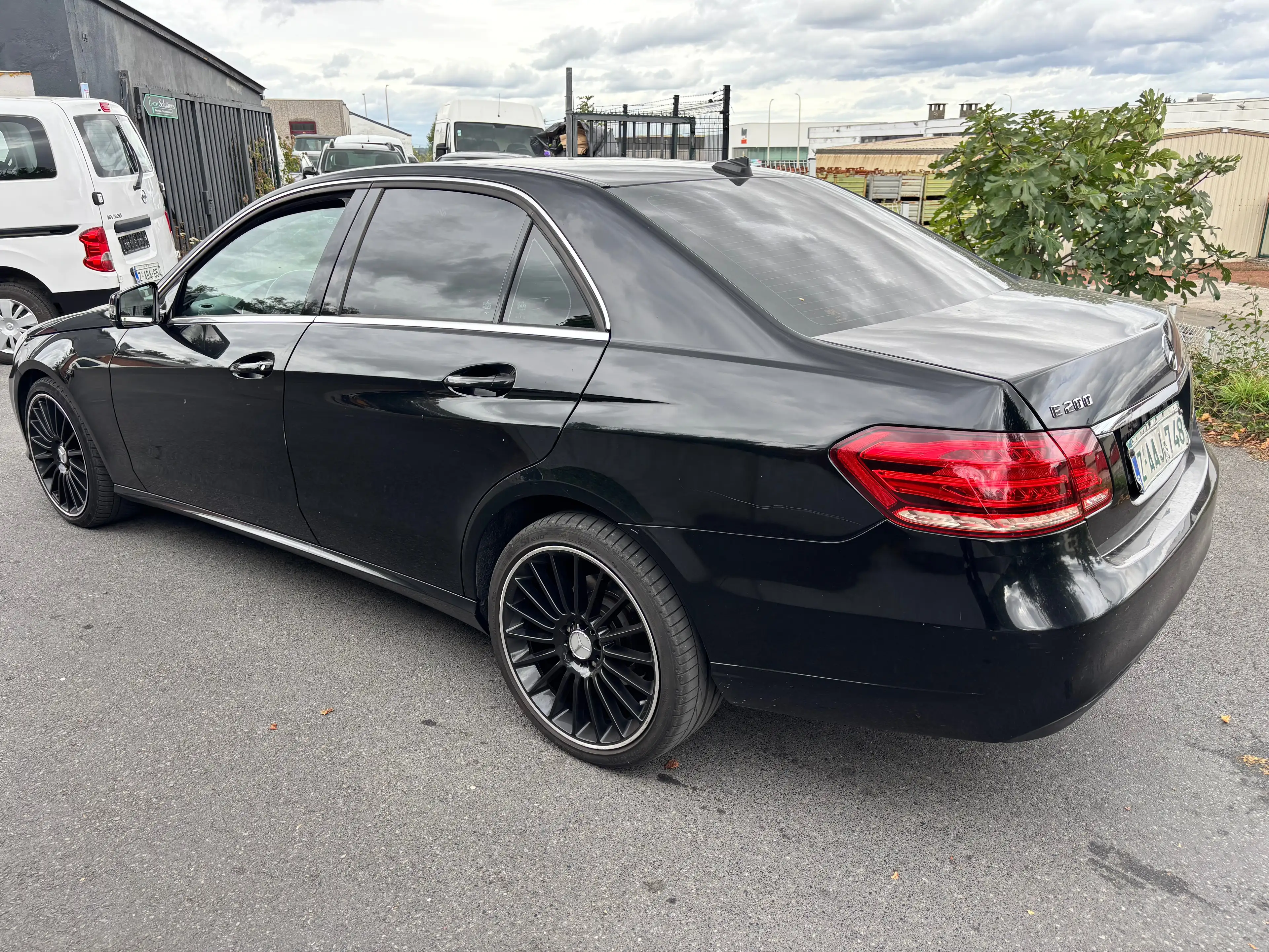 Mercedes-Benz E 200 E 200 BlueTEc — photo 5
