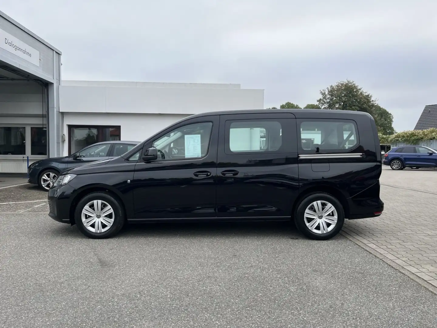 Volkswagen Caddy Maxi Kombi 1.5 TSI DSG KAM SHZ PDC Klimaauto Schwarz - 2