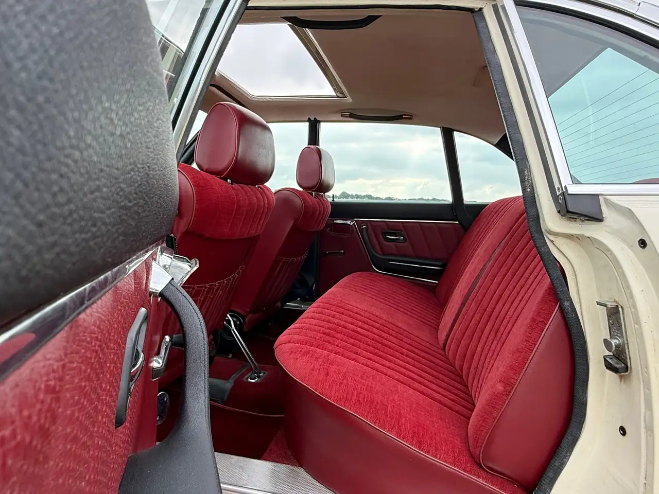 NSU RO80 Automaat | Schuifdak | 2e Eigenaar | Origineel Ned, foto 8