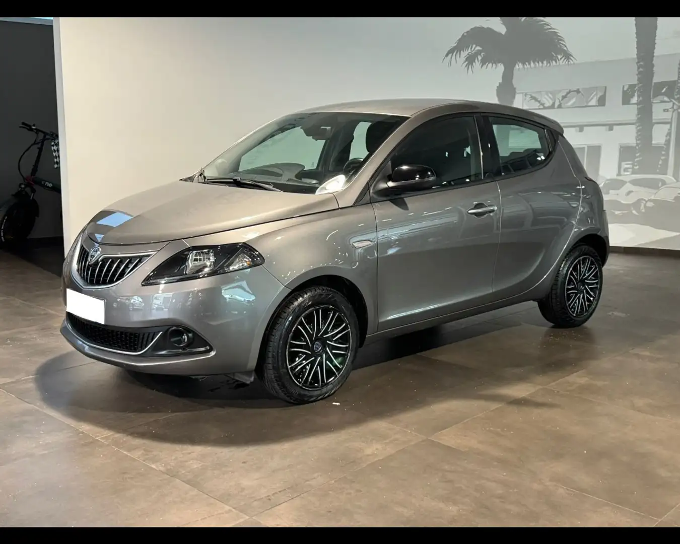 Lancia Ypsilon 3ª serie 1.0 FireFly 5 porte S&S Hybrid Ecochic G Gri - 1