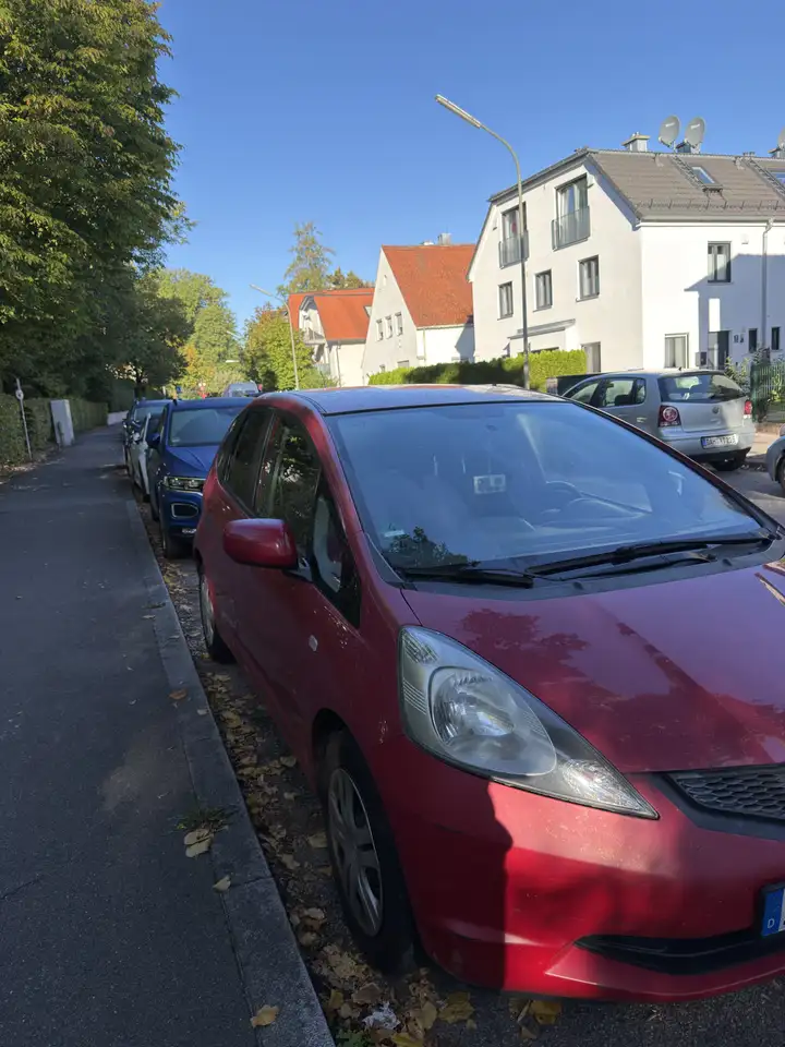 Honda Jazz 1.4 i-VTEC Comfort — photo 1 of 7