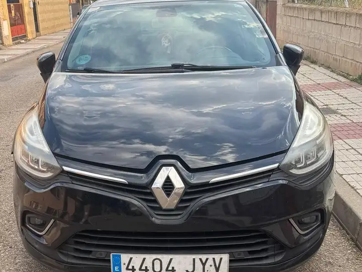 Renault Clio Sport Tourer TCe Energy Limited 2017