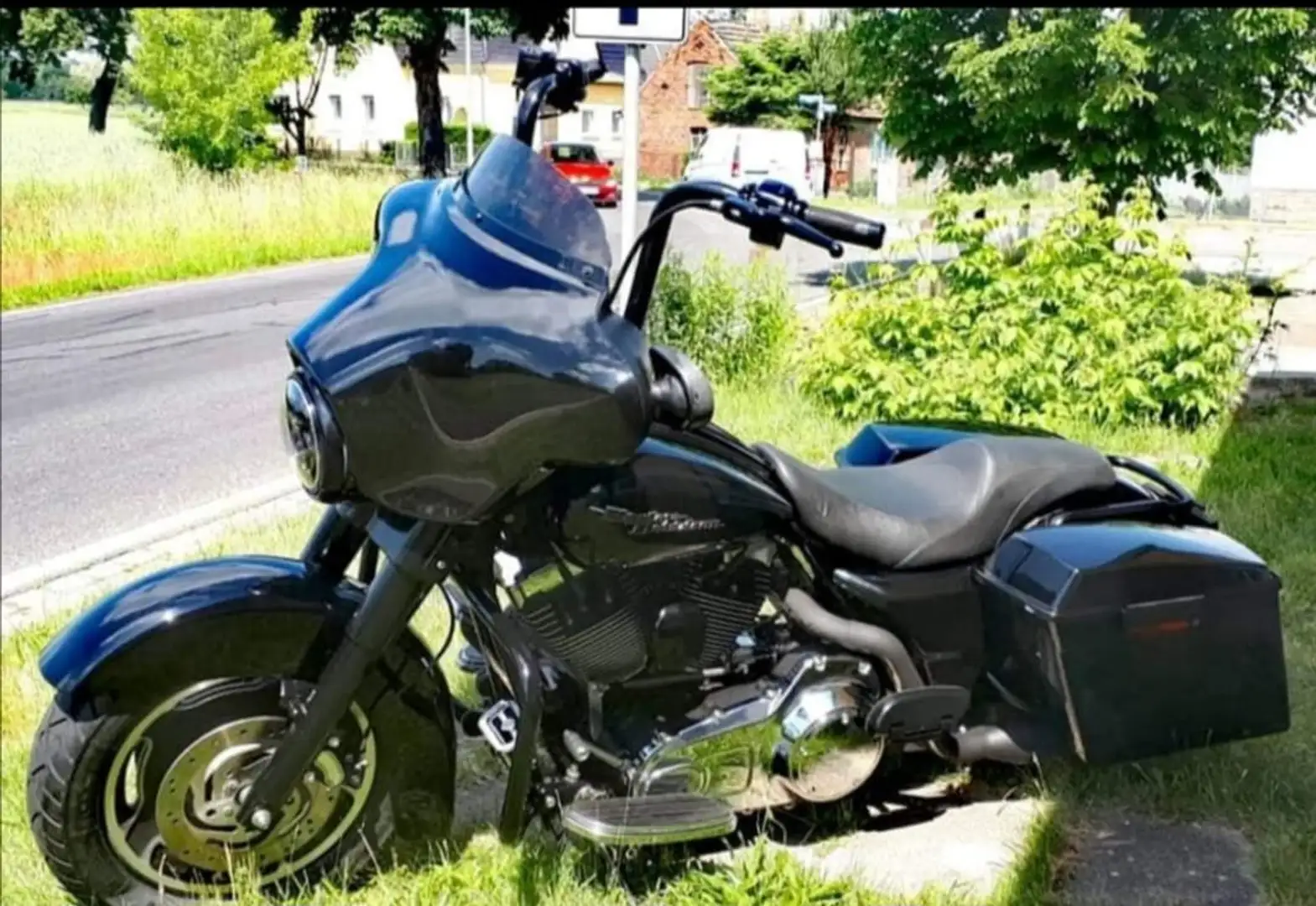 Harley-Davidson Street Glide Fekete - 2