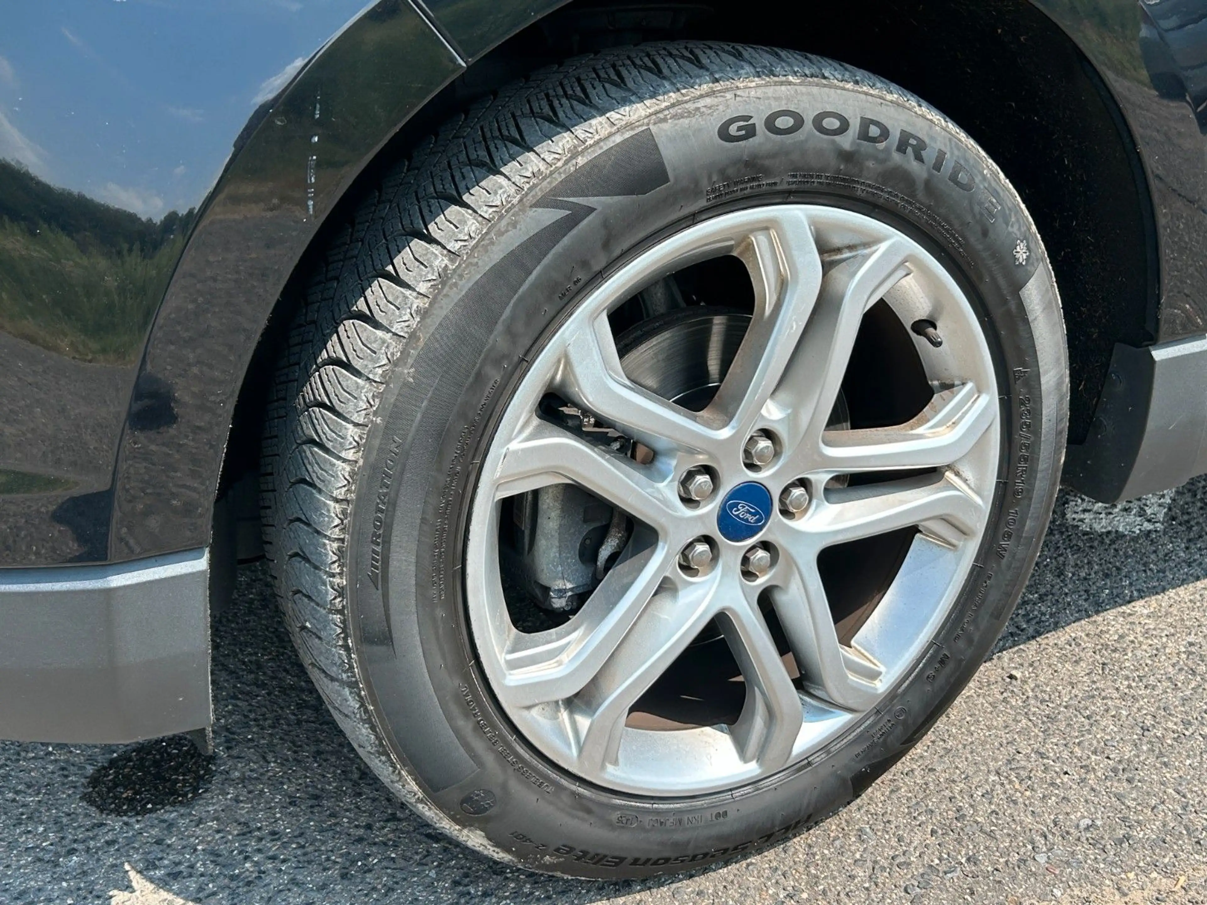 Ford Edge Titanium 2.0 TDCi 4x4 Navi Klimaauto. Leder — photo 9