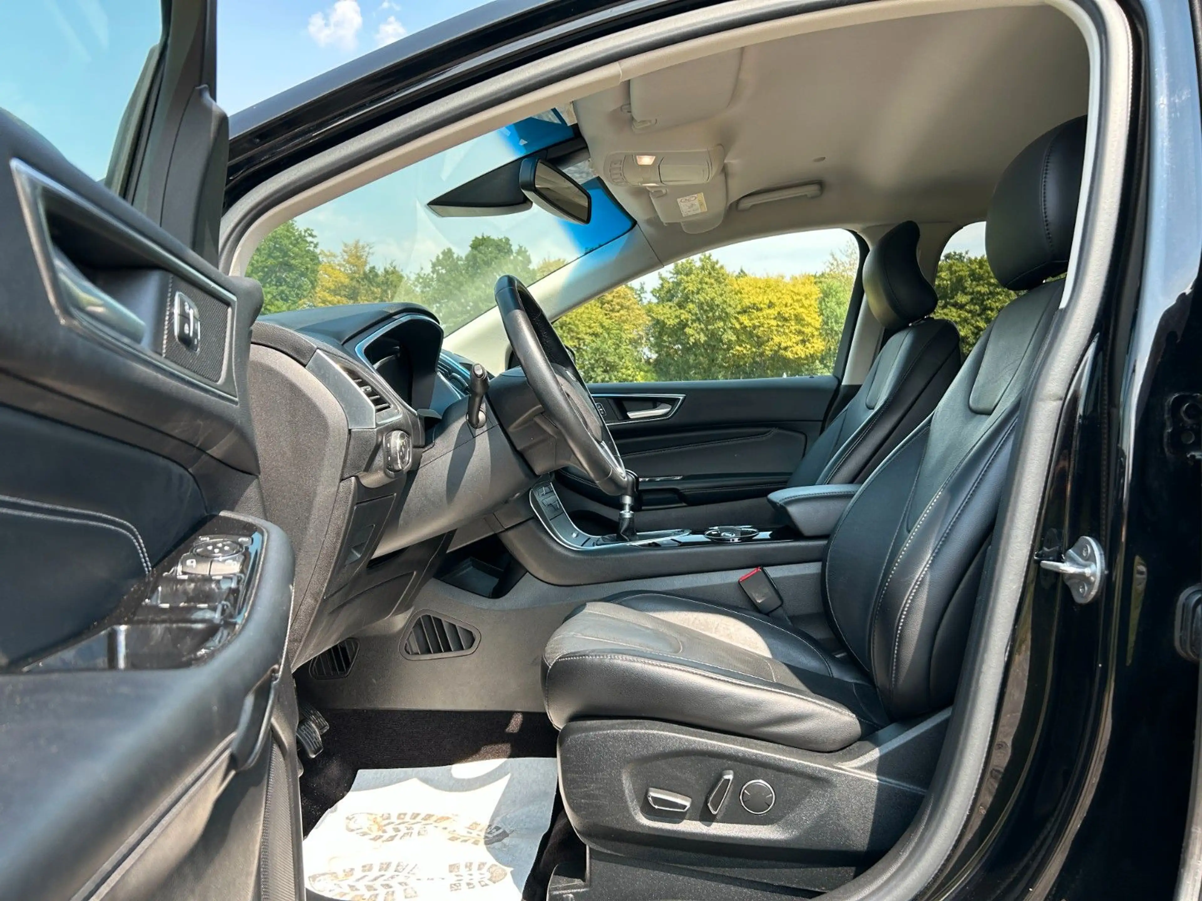 Ford Edge Titanium 2.0 TDCi 4x4 Navi Klimaauto. Leder — photo 10