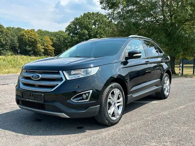 Ford Edge Titanium 2.0 TDCi 4x4 Navi Klimaauto. Leder