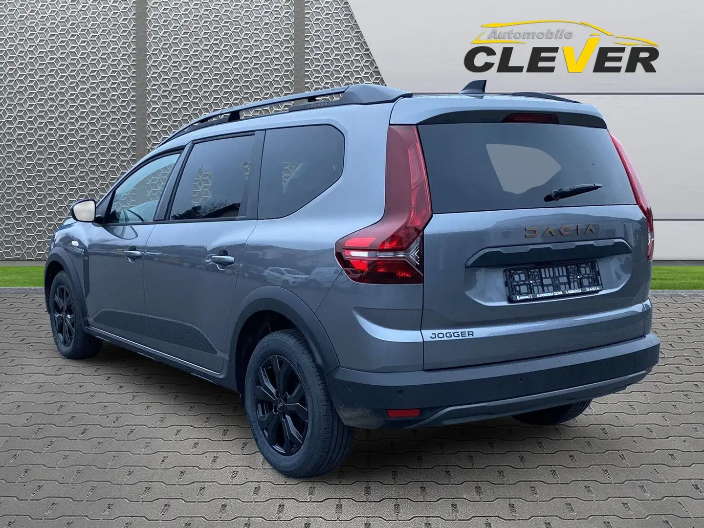 Dacia Jogger Extreme TCe 110  Navi Kamera LED Sitzheiz Grau - 2